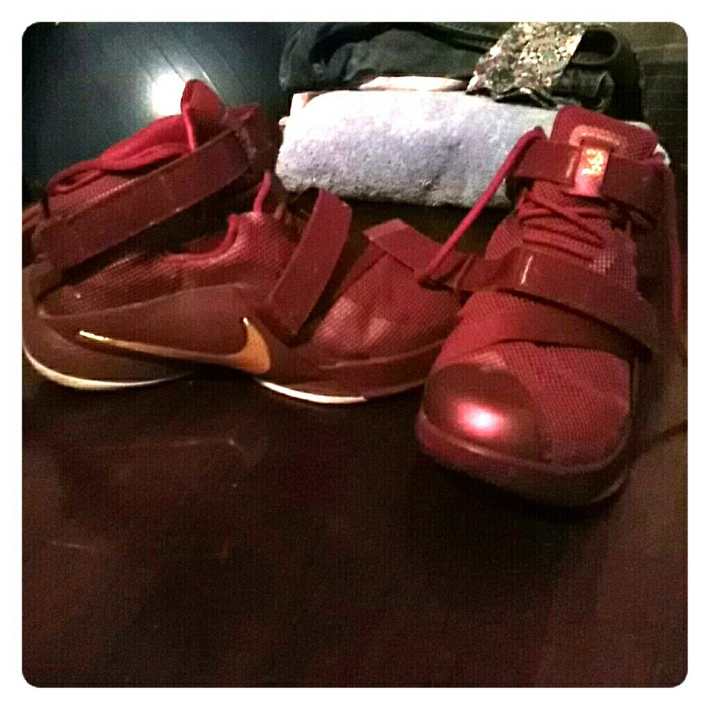 Labron James Sneakers.